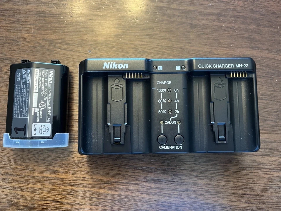 尼康 D3 1210 万像素数码单反相机,FX(全画幅)型号 -(近乎完好)+ 额外配件 — 第 4/4 张图片