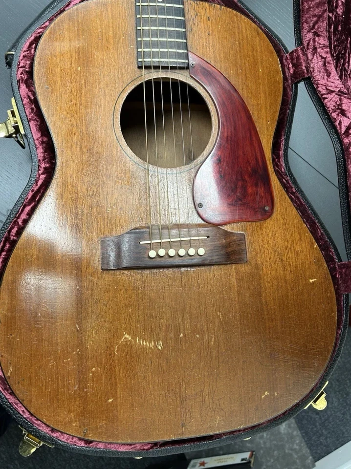 Gibson lg-0 Acoustic Guitar Vintage 1965 Incl Hard case - Image 3 of 4