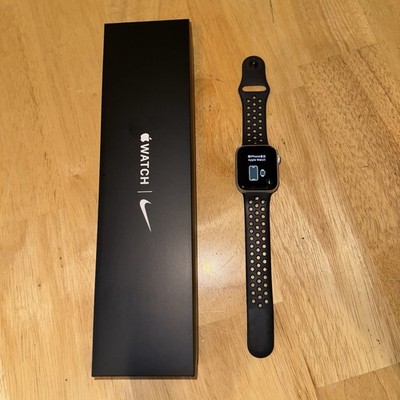 Apple Watch Series 6 Nike 44mm Silver GPS. Reset. All Original Packaging. NICE