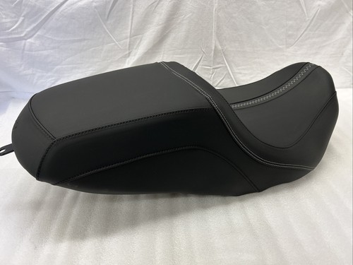 LIKE NEW Genuine Harley Davidson Seat 2023 CVO 2024 up Road Glide Street Glide - Picture 9 of 16