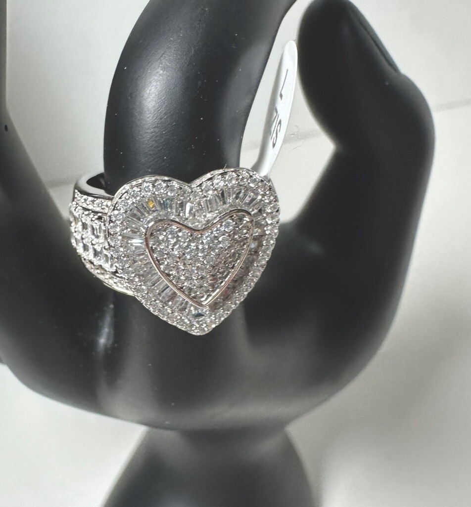 925 Sterling Silver CZ Bling Heart Ring - Size 8