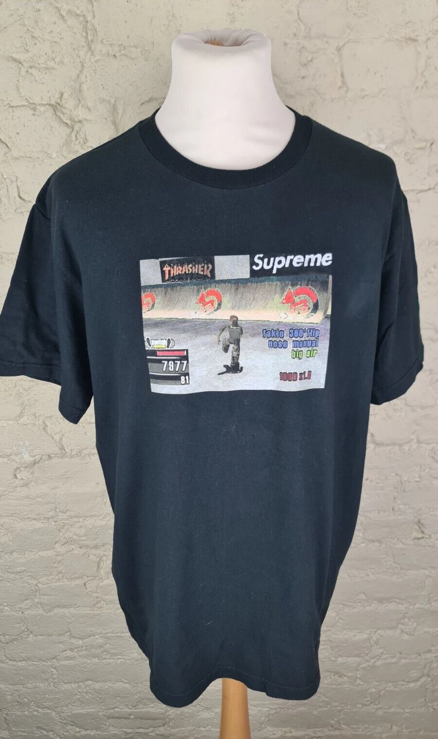 T shirt homme SUPREME x THRASHER taille : grand bon état