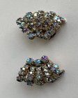 VINTAGE GOLD TONE GEOMETRIC AURORA BOREALIS 1 1/4" CLIP-ON CLUSTER EARRINGS — photo 3