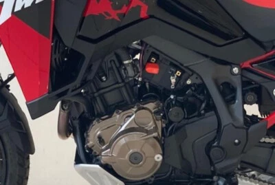 HONDA CRF1100D AFRICA TWIN 2024 RUBBER, USB BOX 64553-MKS-E00