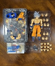 SH Figuarts Dragon Ball Z Kong Studios & Mythos Anime Goku Ultra Instinct MA003