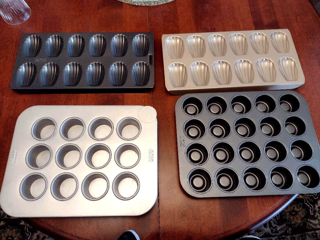 Lot of 4 Specialty Baking Pans 3 Chicago Metallic 1 unmarked + 1 French Loaf Pan
