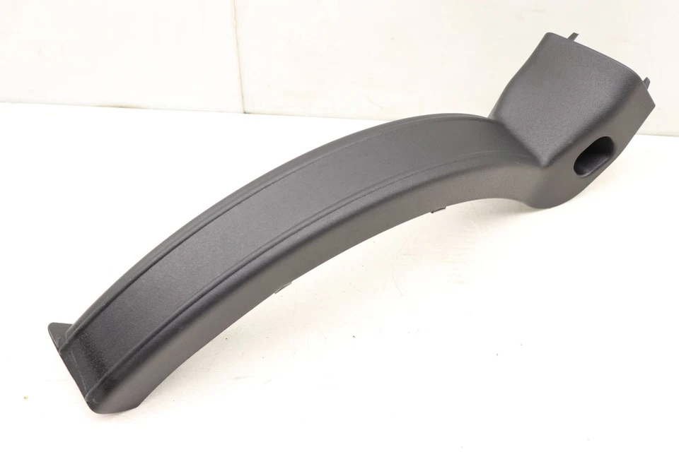 Mercedes-Benz S63 AMG 2014-2016 - Cubierta de bisagra de maletero derecho 2226930217 Foto 2 de 4