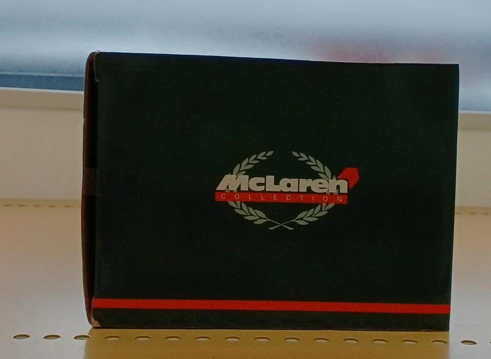 Paul's Model Art 1/18 McLaren MP4 A. Senna Collectible Model - Image 4 of 4