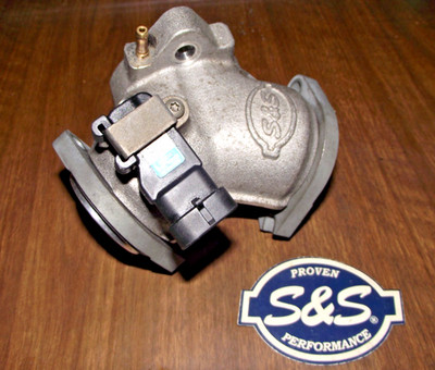 2004 Harley Road King Custom FLHRS S&S Super E manifold