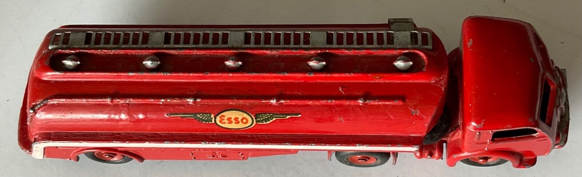 FRENCH DINKY TOYS 32C. PANHARD CITERNE TITAN ESSO TANKER. VERY 