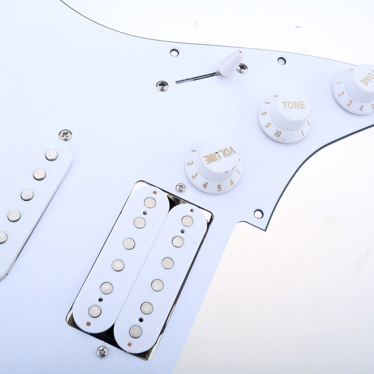 Musiclily 3Ply White 11 Holes HSS Prewired Loaded Pickguard Set For Strat Guitar