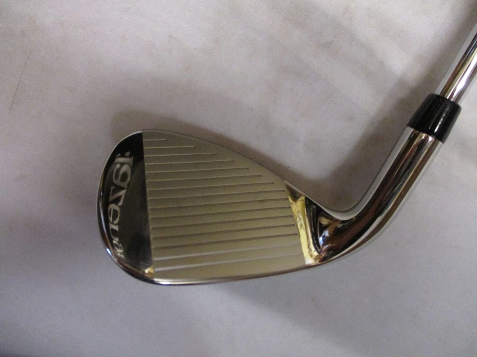 Callaway Rogue Approach Wedge 49° loft - Regular Flex Steel Shaft NEW - Image 3 of 4