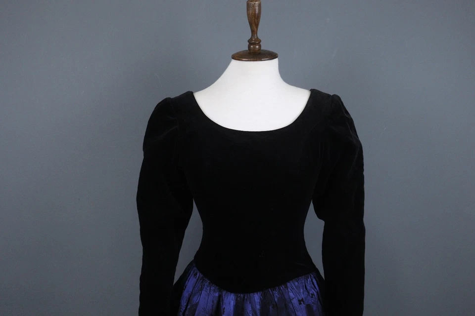 Laura Ashley Black Velvet Zipper Bodice and Blue Satin Skirt A-Line Dress Size 8 - Image 2 of 4