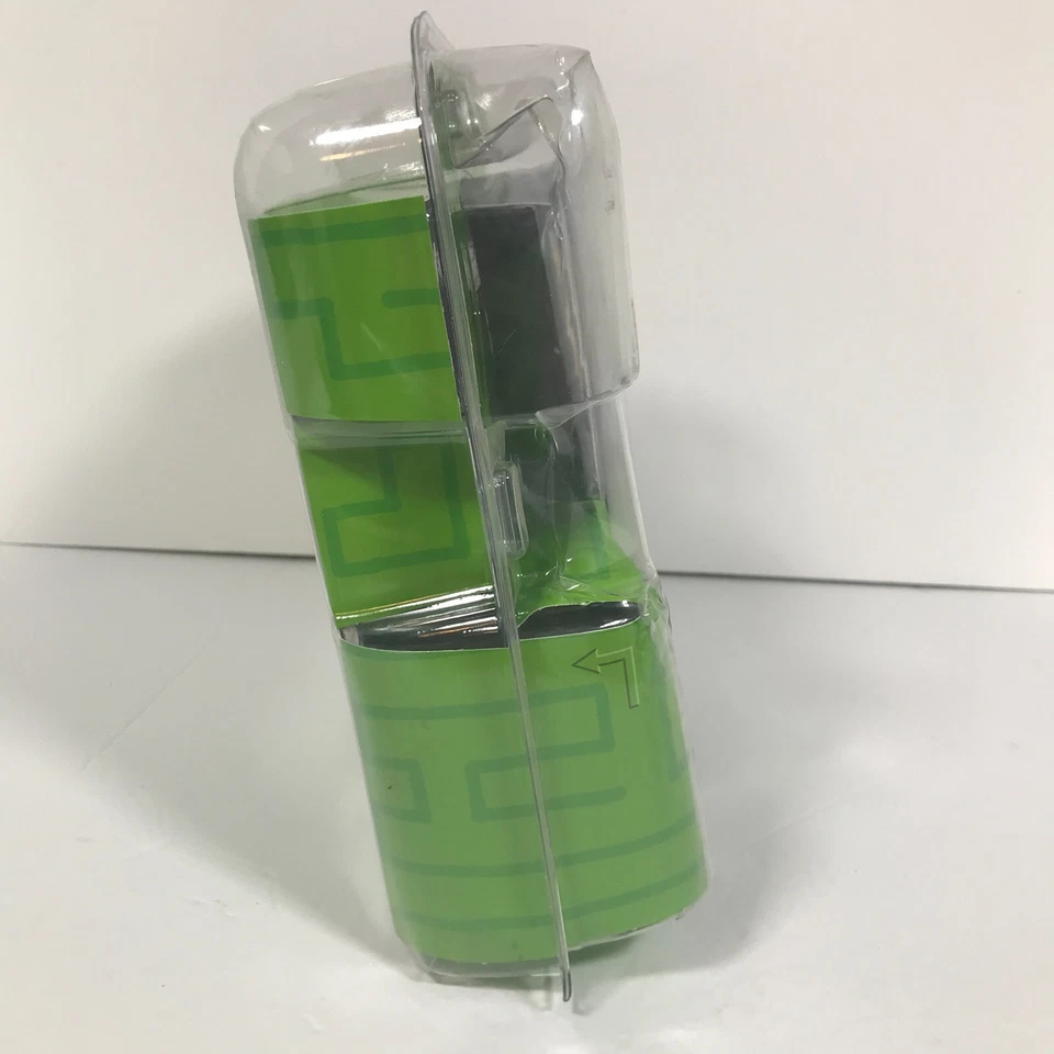 TomTom ONE 3rd Edition U.S./Canada 3.5in Touchscreen Preloaded Maps Plug & Go  - Image 4 of 4