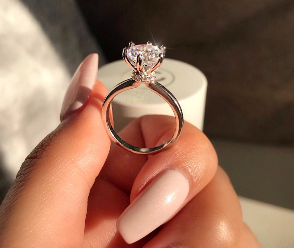 Stunning Hidden Halo Ct Round Cut EF/VS Lab Grown Diamond Ring 14k Yellow  Gold