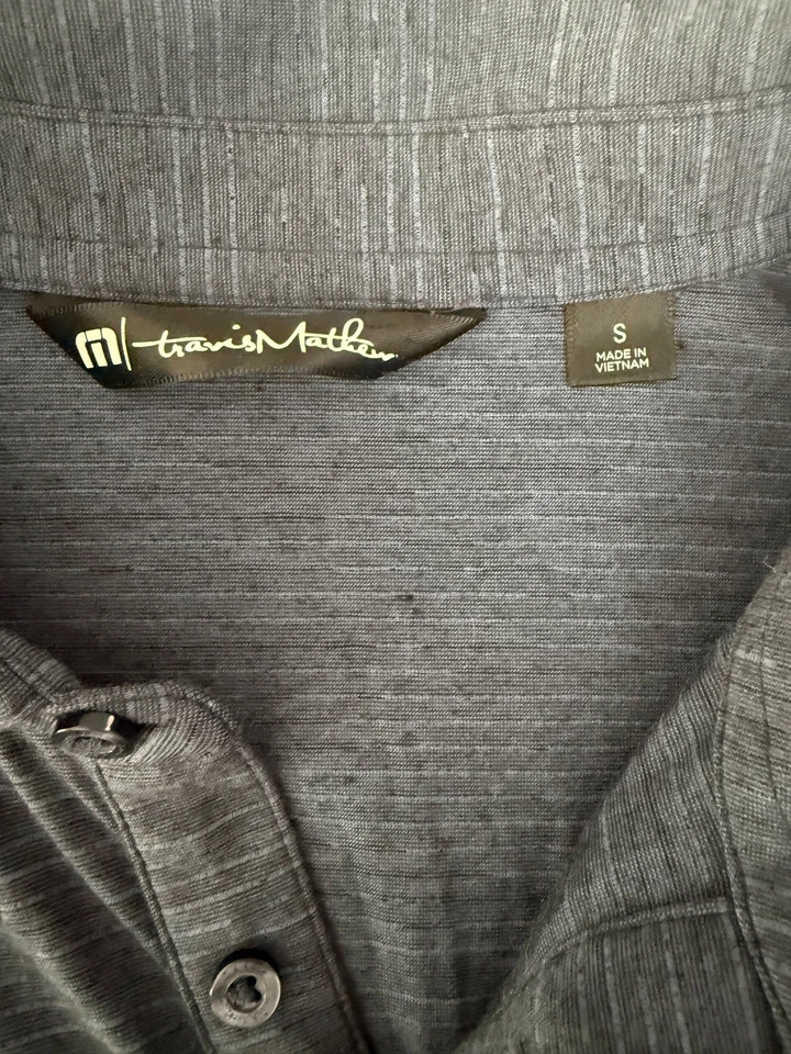 TRAVIS MATHEW blue short sleeve performance shirt Men's S - Image 2 of 3