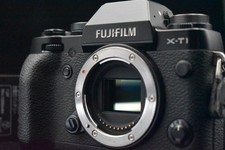  US Duty Paid Fujifilm X-T1 16.3MP Mirrorless Digital Camera Black 9188