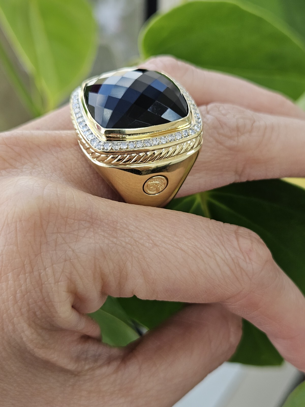 David Yurman 18k Yellow Gold Onyx Diamond Ring - image 4