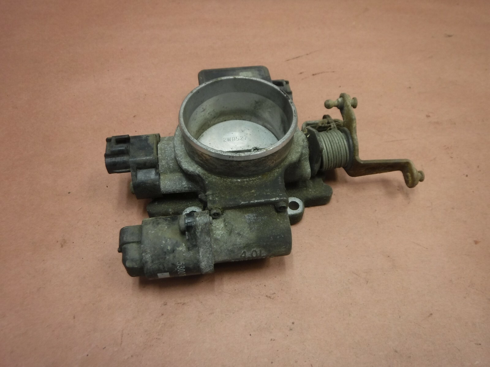 Jeep Grand Cherokee ZJ 9798 4.0 Engine Throttle Body 53032023AB 6 Cyl
