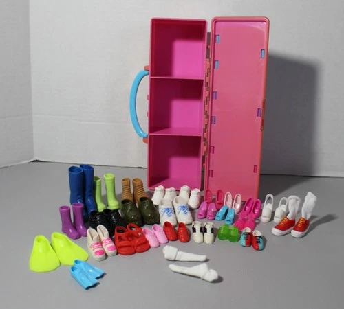 VTG 1999 Mattel Barbie Doll Accessory Storage Carry Case With Mixed Lot Shoes