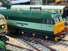 LIMA 'OO' L205089 BR GREEN CLASS 47 DIESEL LOCO CAPTAIN PETER MANISTY L/EDITION