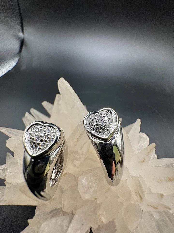 Original Piaget Ohrringe in 18 Karat (750) mit Brillanten, Herzförmig & robust - Bild 3 von 4