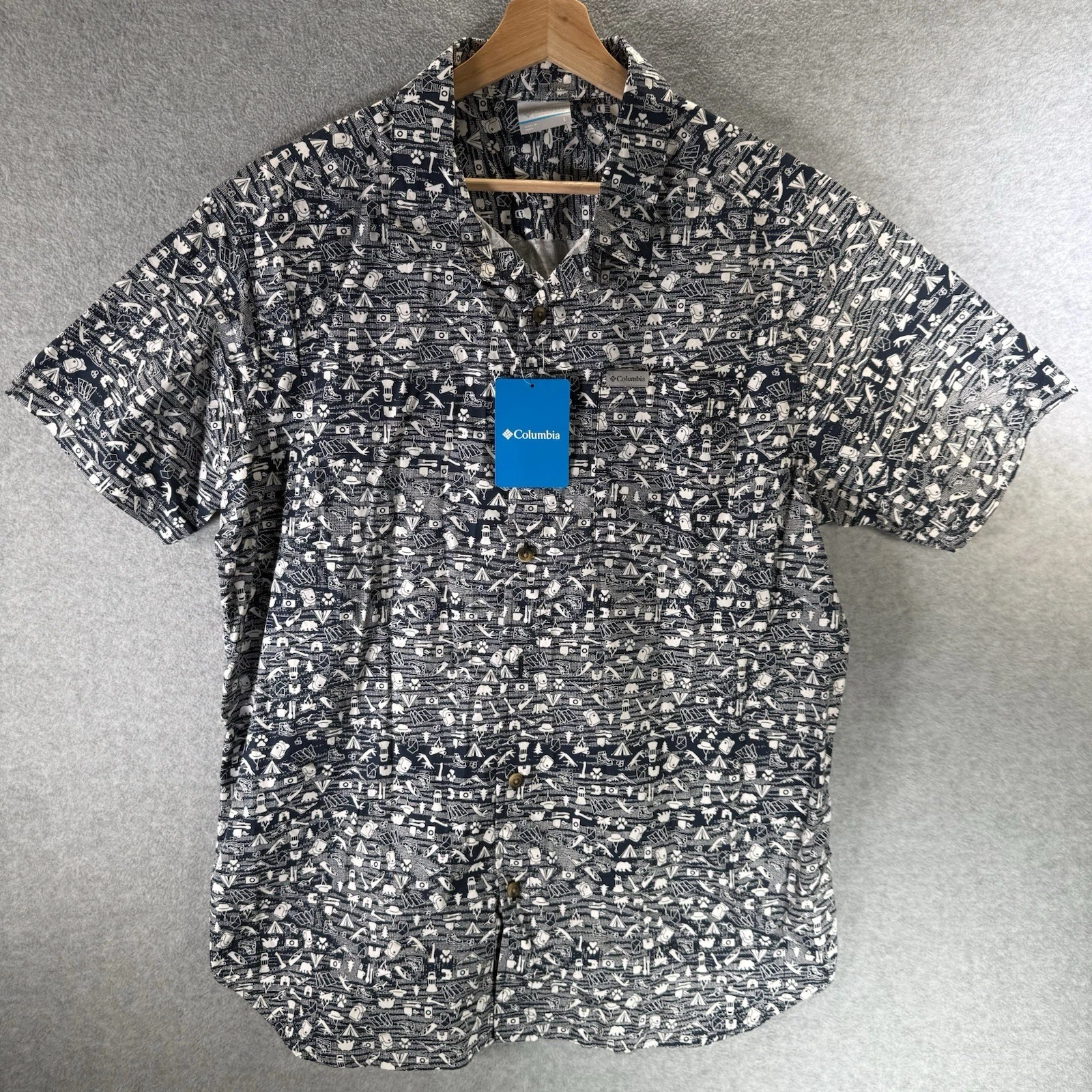 Columbia Rogers Peak Printed Shirt Men’s Large Blue Camping Button Up Hiking NWT