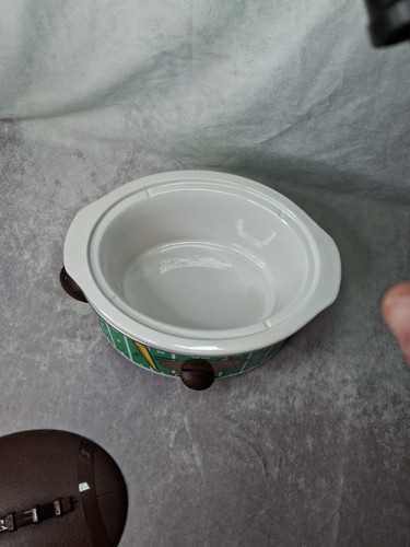 Vtg Crock Pot Football Game Day Slow Cooker 3.5 Qt Tested Works Great ! - Picture 8 of 14