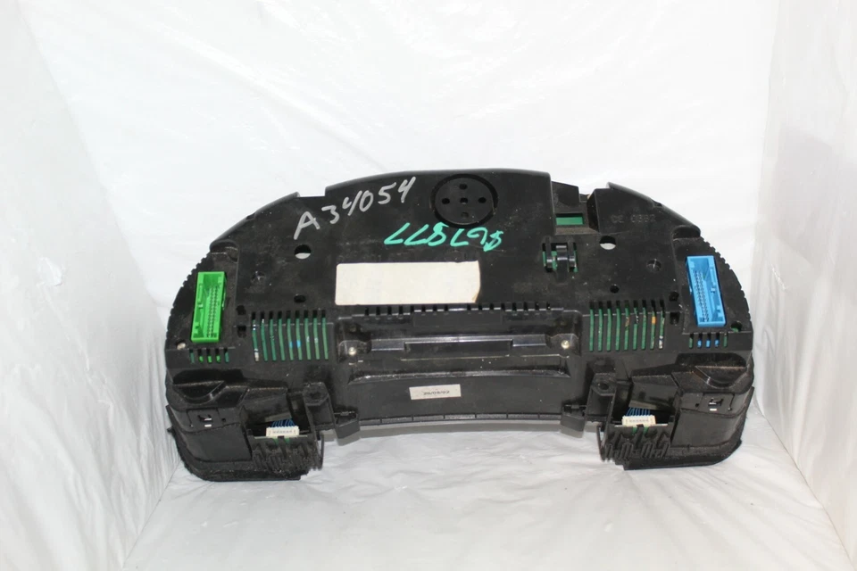 Speedometer Instrument Cluster Dash Panel Gauges 03 Audi A4 105,993 Miles - Image 4 of 4