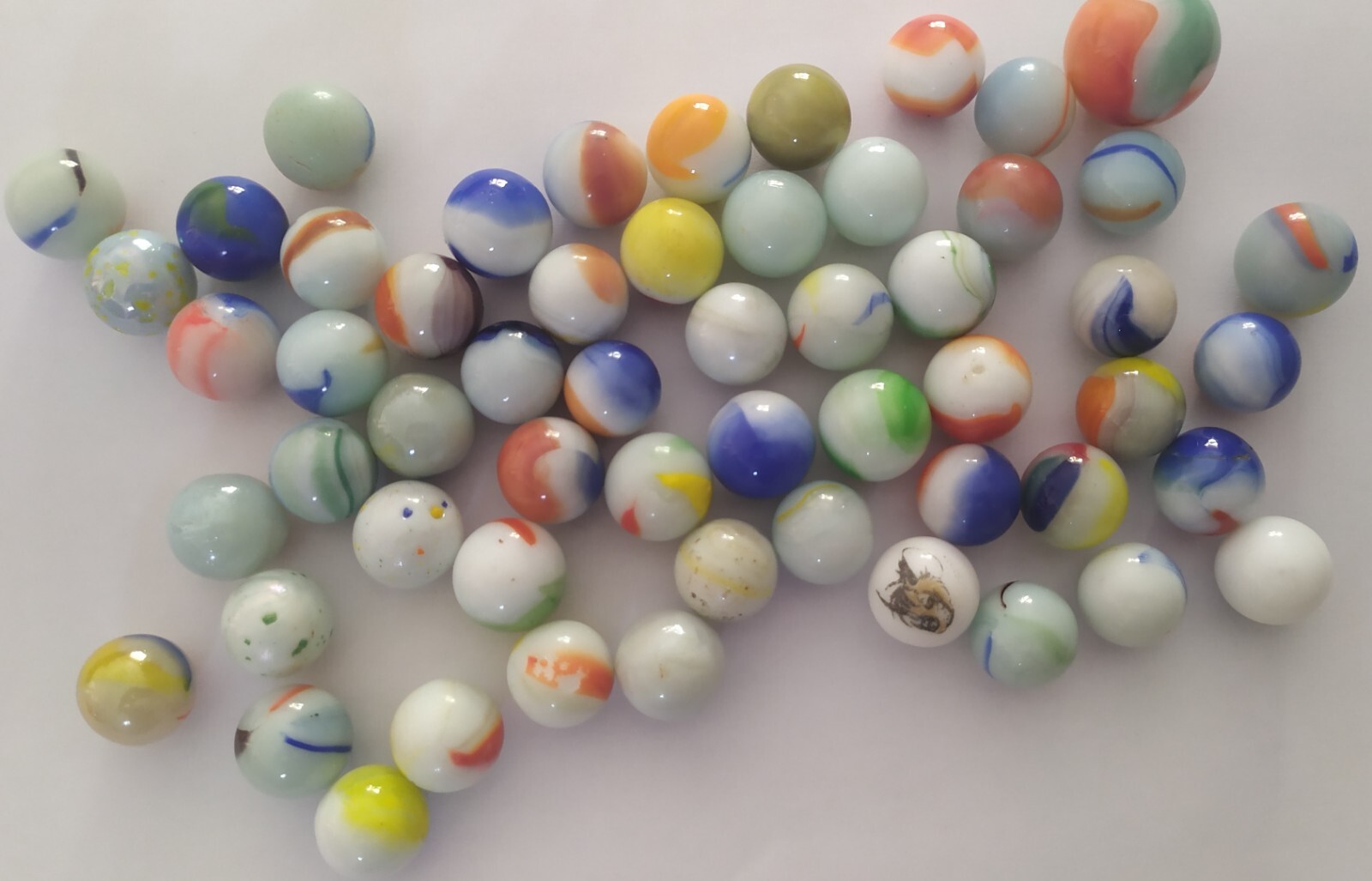 lot 55 anciennes billes en terre