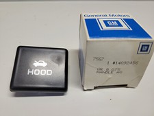 New Genuine Gm Oem Nos Hood Release Handle Kit Cavalier Sunbird J2000 14092456