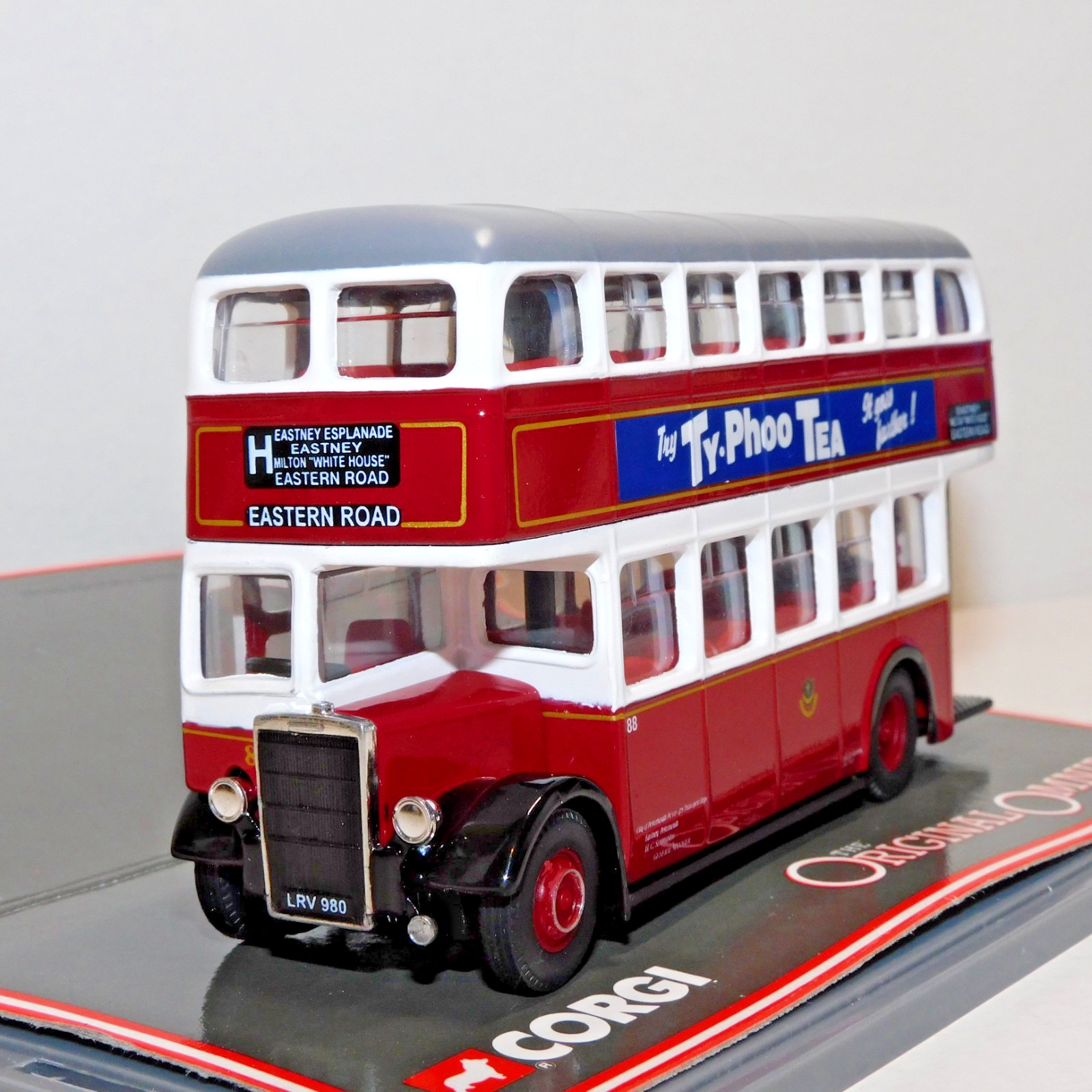 OOC LEYLAND PD2 BUS PORTSMOUTH CORPORATION ROUTE H 1/76 41102