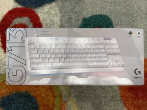 BRAND NEW! Logitech G713 TKL wired Mechanical Gaming Keyboard White Mist GX Blue