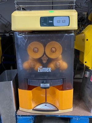 Zumex Versatile Commercial Juicer