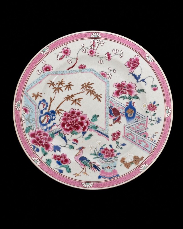 Chinese 18th Century Qing Dynasty Yongzheng/Qianlong Period Famille Rose Plate