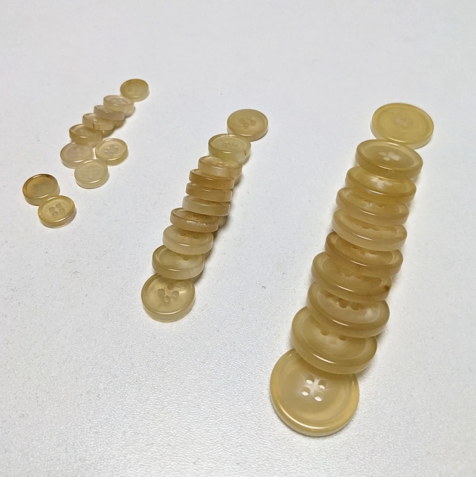 A Lot of 10 Genuine Horn Buttons for Suit Jacket, Blaze 4-Hole Flat Beige - Image 3 of 4