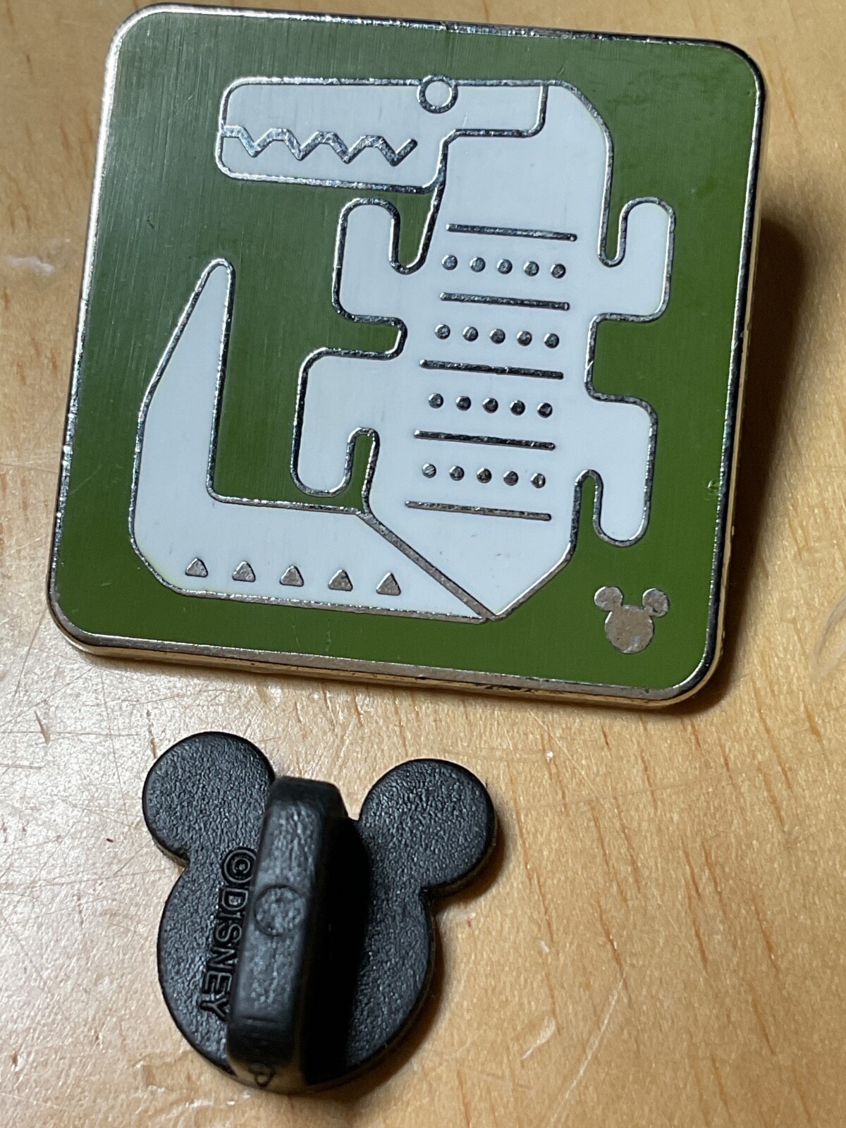 Disney Pin 119200 Shanghai Disney Resort Adventure Isle Crocodile