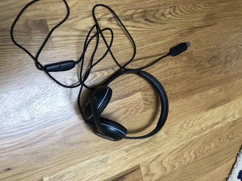 Cyber Acoustics AC-5008 USB Headset, In Line Controls for Volume, Mic Mute - Picture 2 of 5