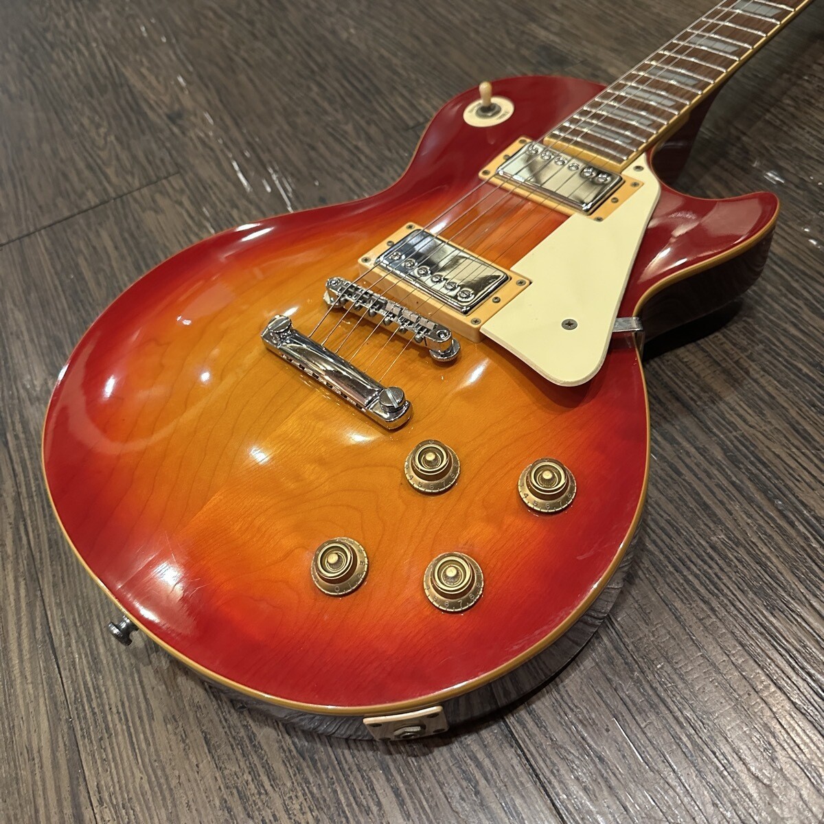 即発送 GRECO EG500 レスポール 1980年製 Greco EG500 Super Power 1980年製 買取りました。デジマートに