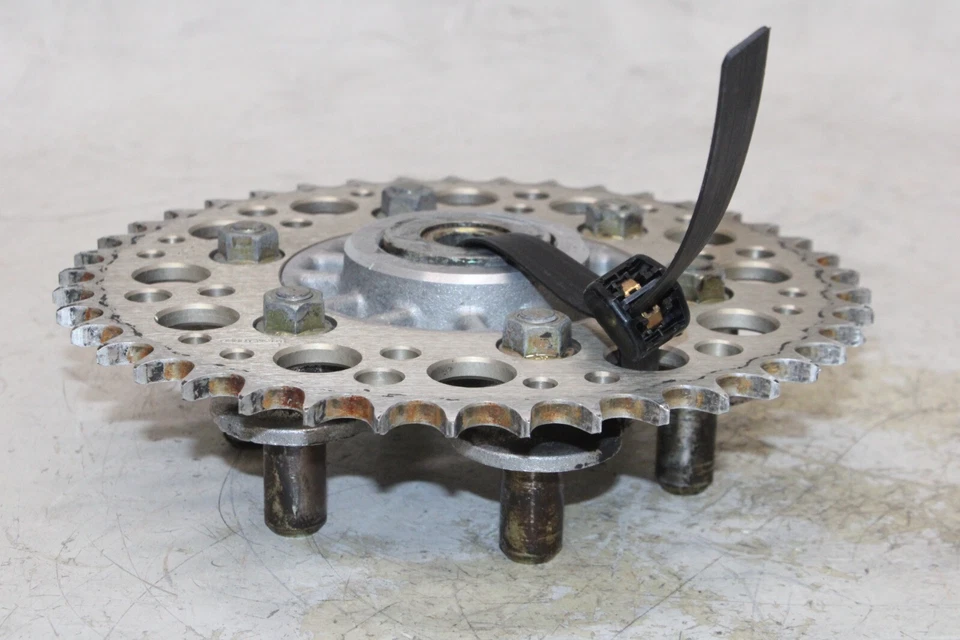 1998 DUCATI MONSTER 900 OEM ЗАДНЯЯ ЗВЕЗДОЧКА - Изображение 4 из 4