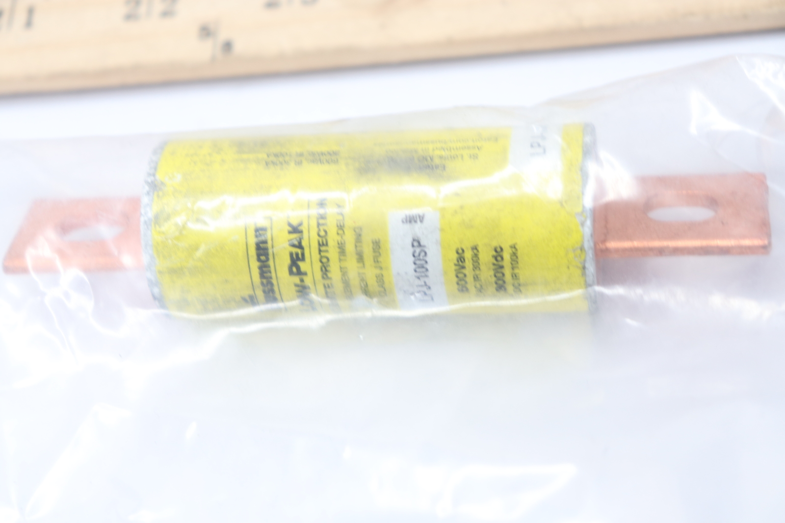 Bussmann Class J Dual Element Time Delay Fuse 600V 100A LPJ100SP