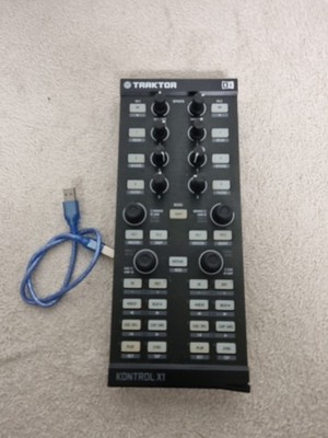 Traktor Kontrol X1 mk1 USB MIDI DJ Controller mit USB Kabel 