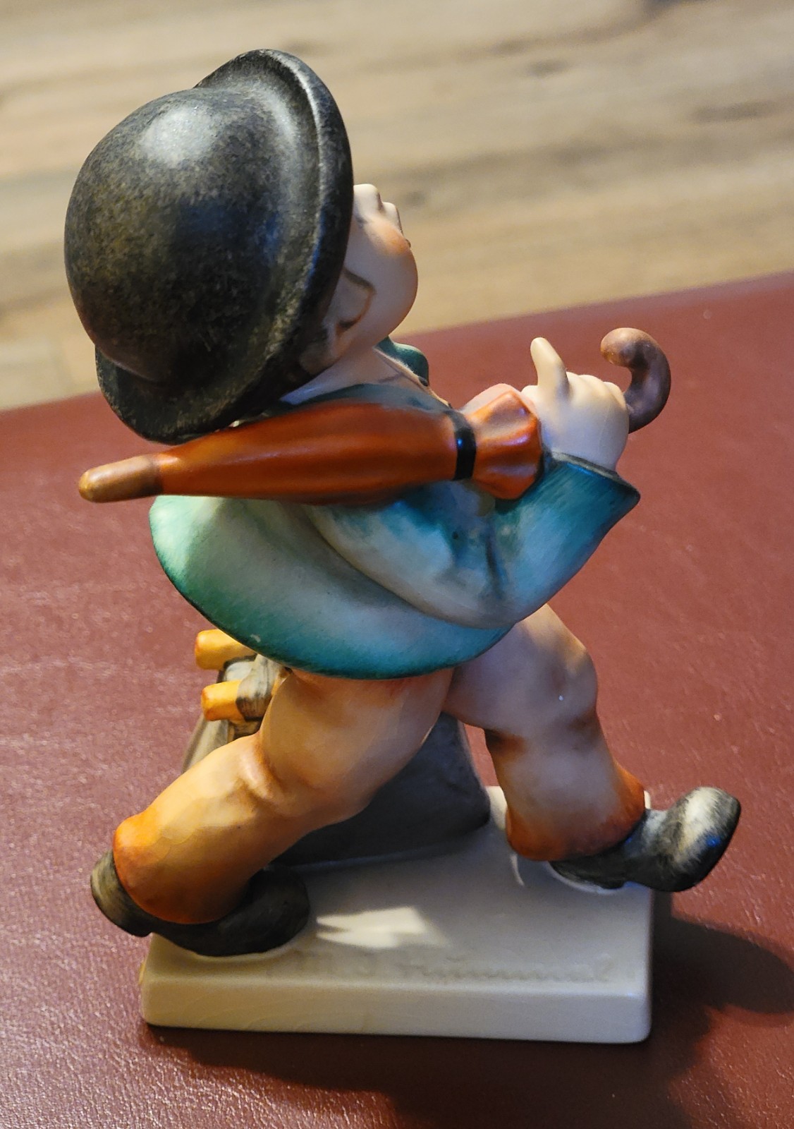 HUMMEL 7/0 MERRY WANDERER FIGURINE GOEBEL 6" WEST GERMANY