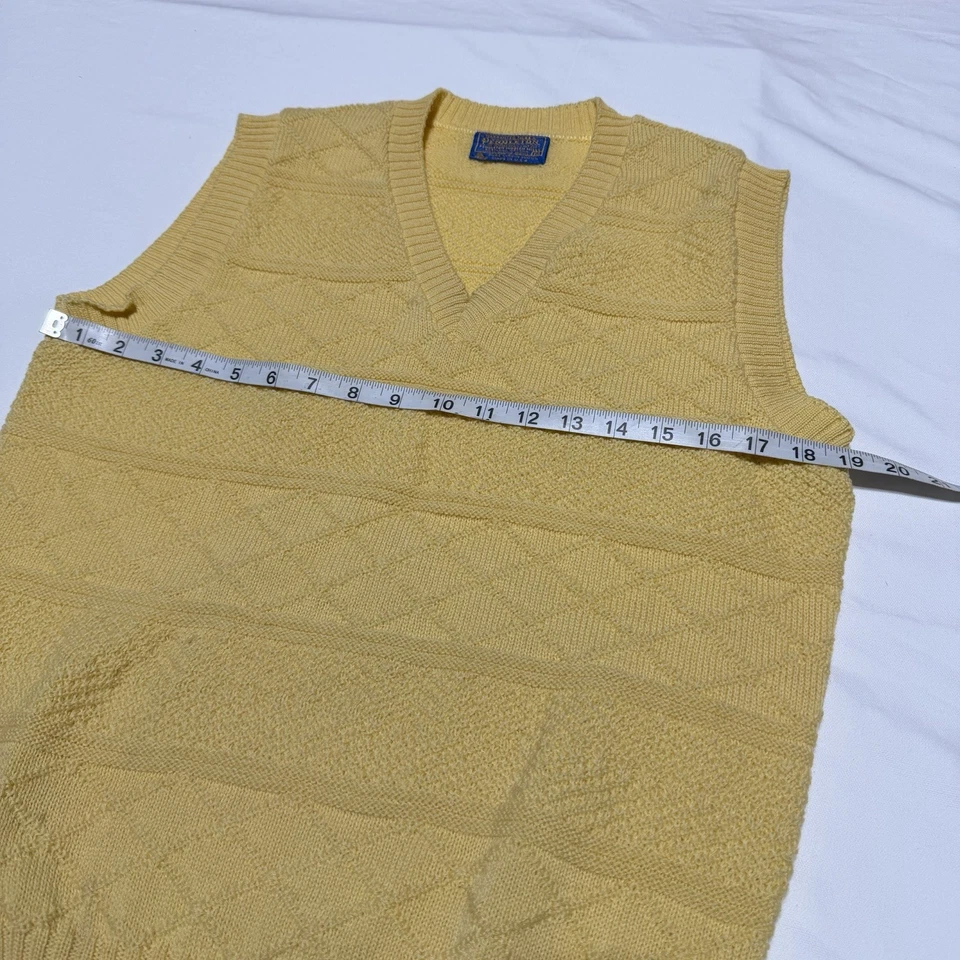 Pendleton Pure Virgin Wool Sweater Vest Medium Yellow - Image 4 of 4