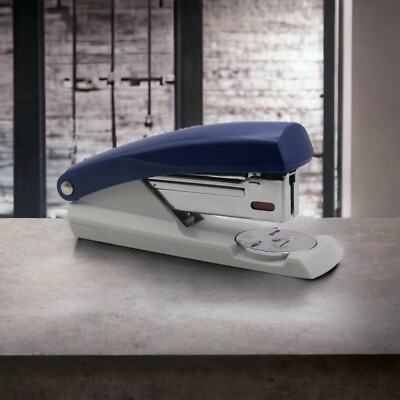 SF ITEM Heftgerät Mit Langem Arm - 25-50 Blatt Kapazität Inkl. 2000 Klammern