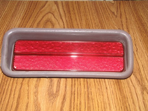 2002-2010 Mercury Mountaineer Rear Right Side Marker Light - OEM Style, Red Lens