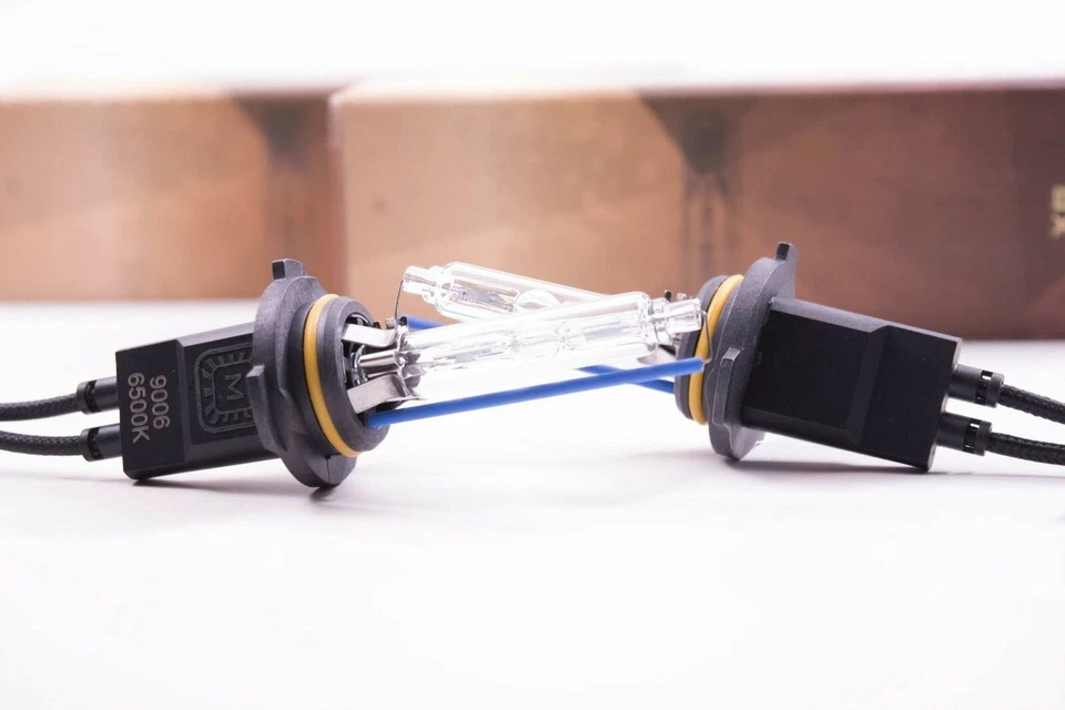 Morimoto XB 9005 4000K HID Bulb ( one pair ) OEM HID Warm White - Image 2 of 4