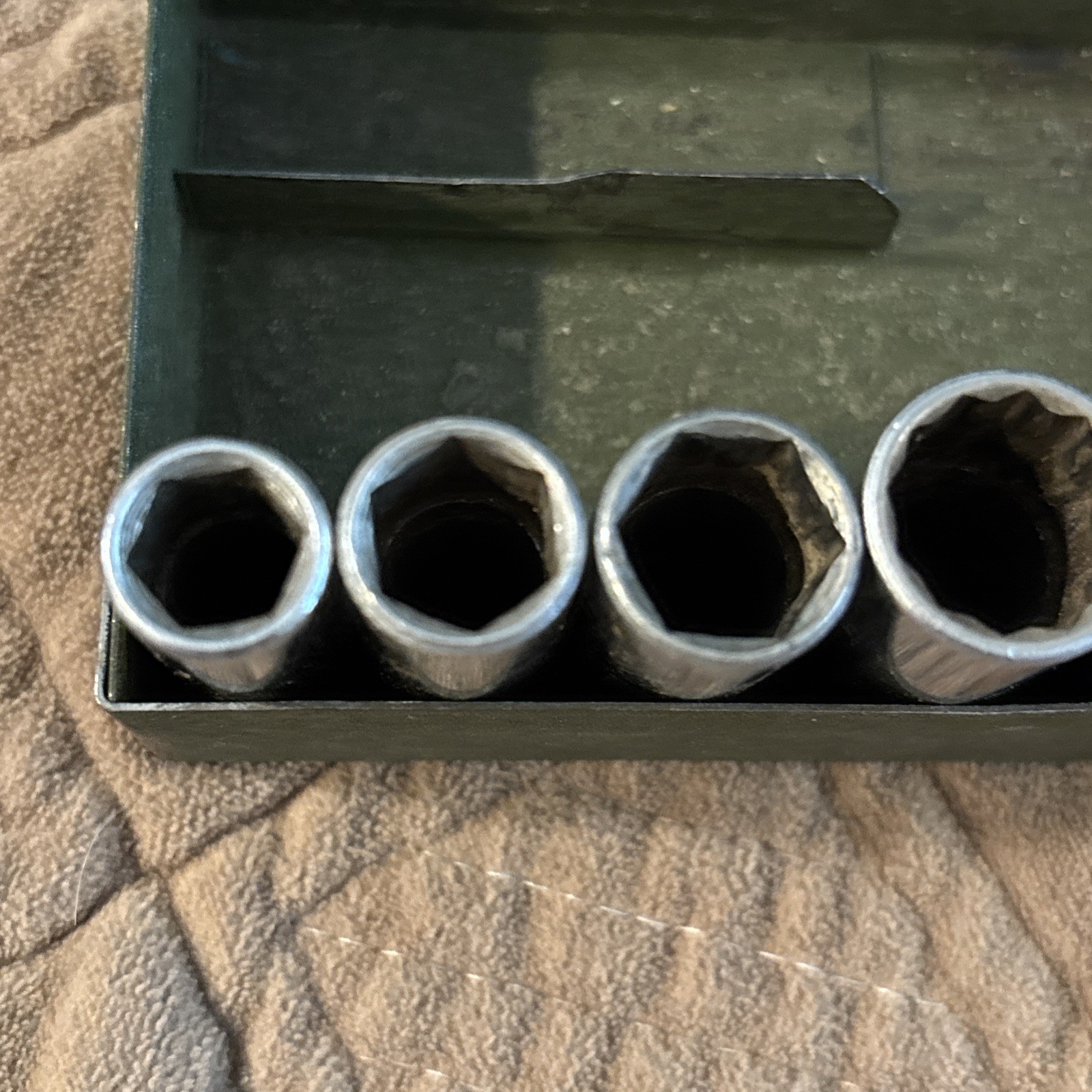 S-K Tools 7 Piece 3/8 Drive SAE Deep 6 & 12 Point Socket Set In Metal Box SK