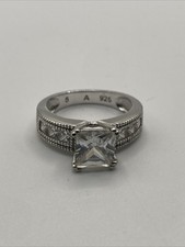 Vintage 925 Sterling Silver Clear CZ Ladies Band Ring Size 5