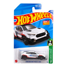 HOT WHEELS Ford Mustang Mach-E 1400 White Green Speed Mainline HCT06 2022